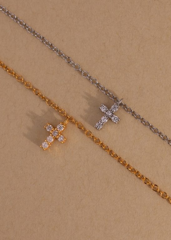 Dainty Cross Charm Bracelet