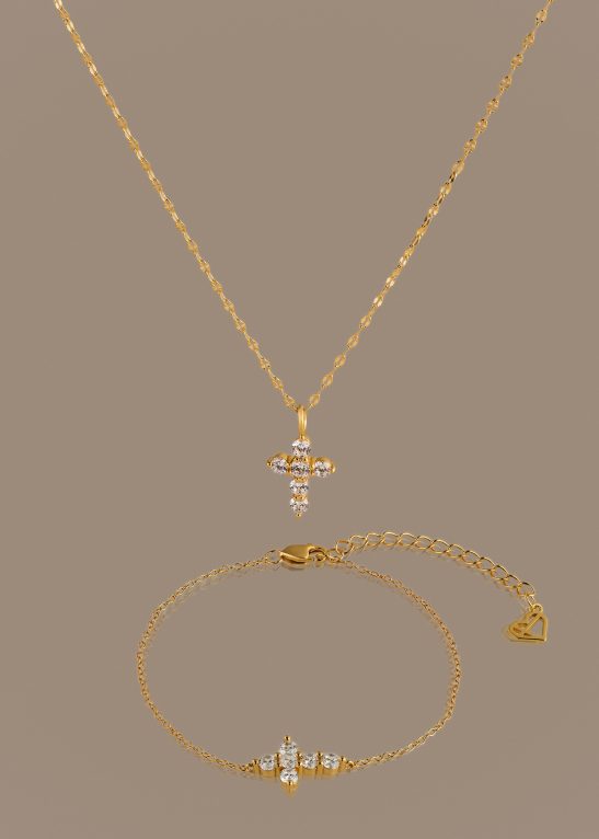 Diamond Cross Necklace & Bracelet Set in 18K Gold