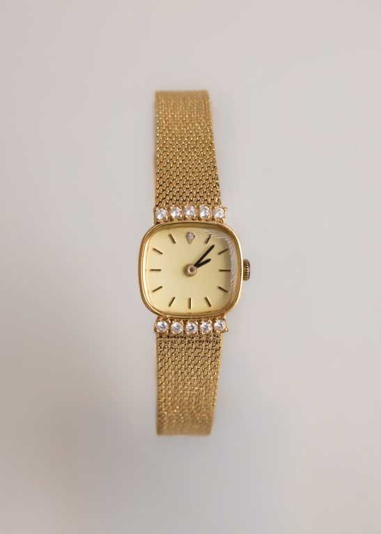 Luxe Square Timepiece